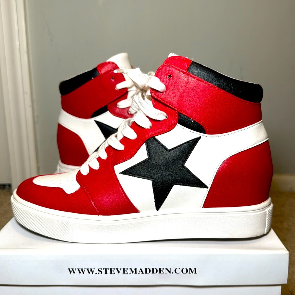 Steve Madden Red White Black High-Top Sneakers